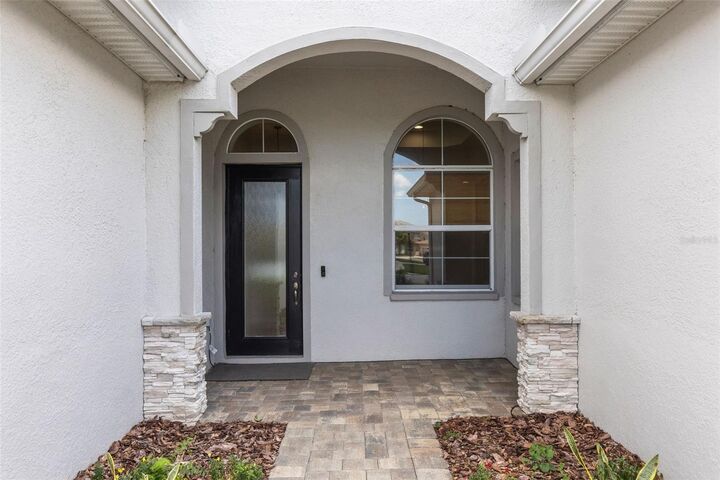 Property Photo:  19714 Lonesome Pine Drive  FL 34638 