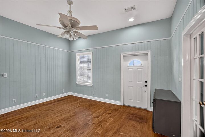 Property Photo: 1108 Live Oak Avenue MS 39567
