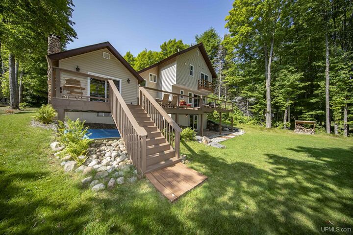 Property Photo:  178 Sunset Shores Road  MI 49935 