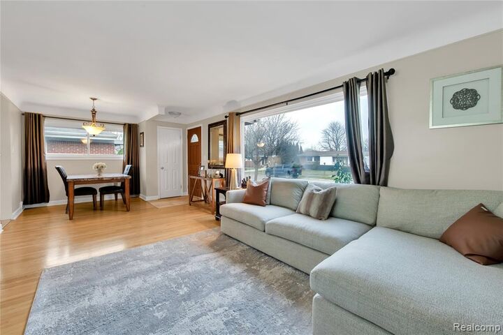 Property Photo:  10070 Buckingham Avenue  MI 48101 1208 