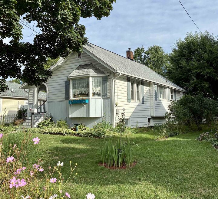 Property Photo: 1620 W Main Street MI 48867