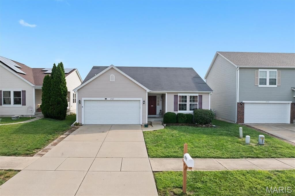 Property Photo: 2705 Commons Parkway IL 62221