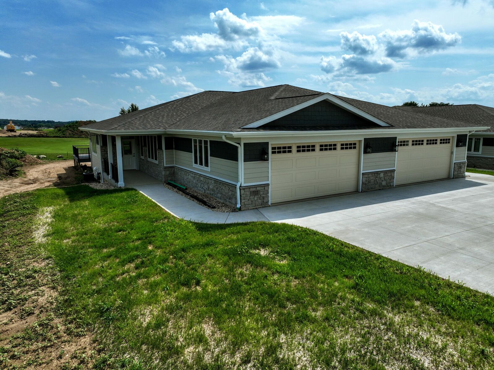 Property Photo: 728 E Reinel St WI 53549