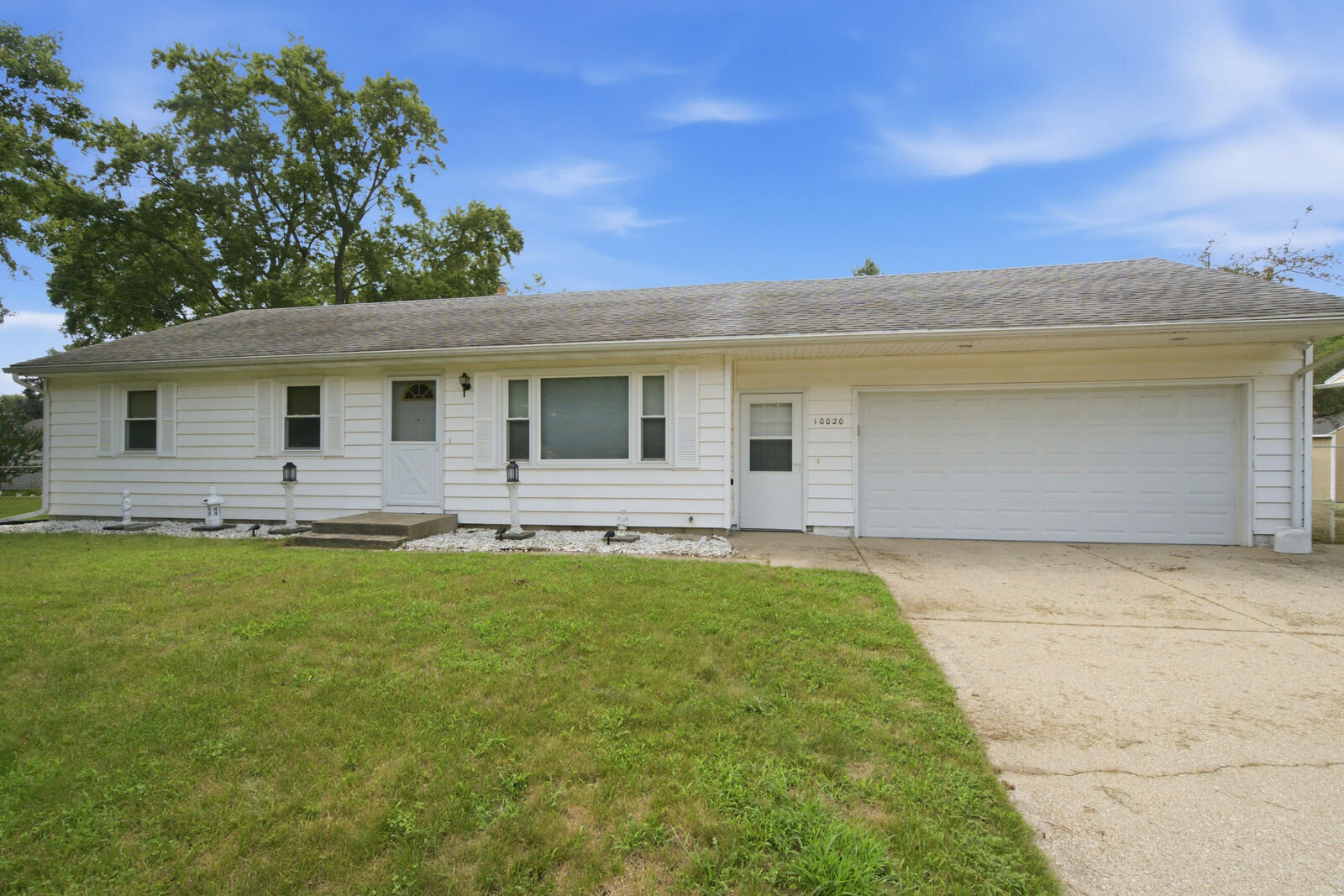 Property Photo: 10020 Liszt Street MI 49024