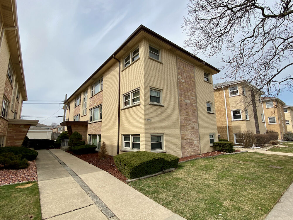 Property Photo:  7330 N Harlem Avenue 1E  IL 60631 