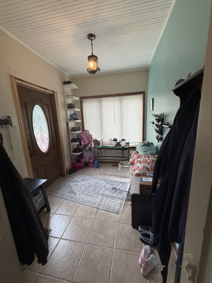 Property Photo:  1682 Van Buren Avenue  IL 60018 