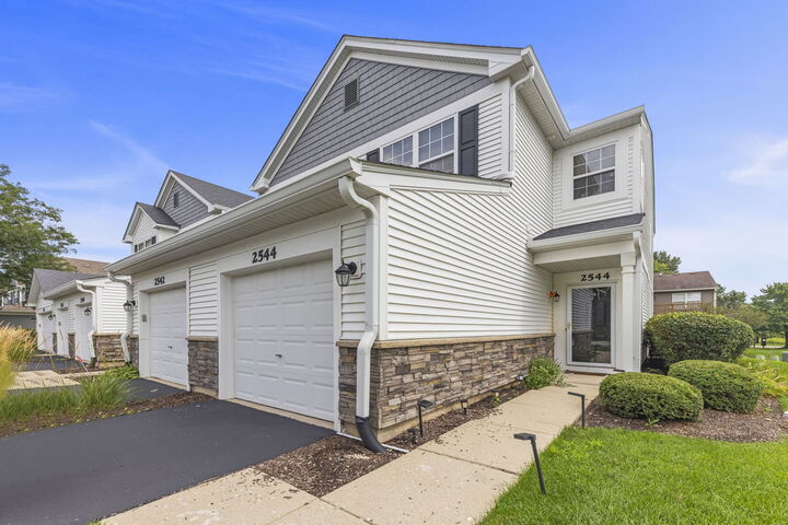 Property Photo:  2544 Golf Ridge Circle 0  IL 60563 