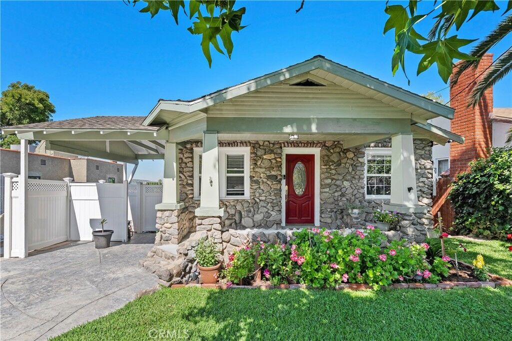 Property Photo: 10739 Helendale CA 91042
