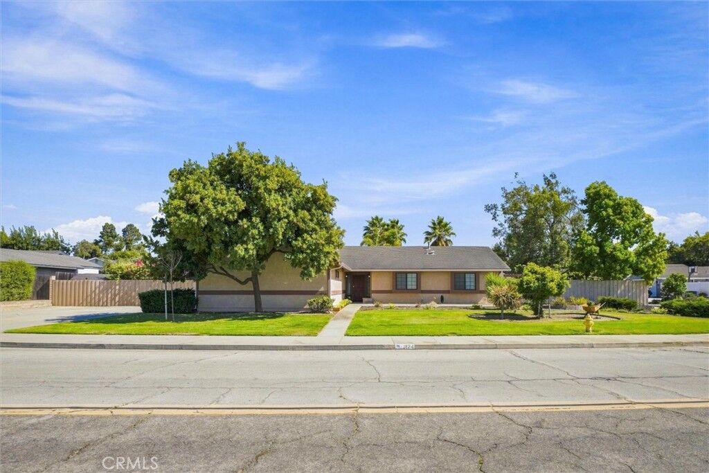 Property Photo:  1224 Woodmere Road  CA 93455 