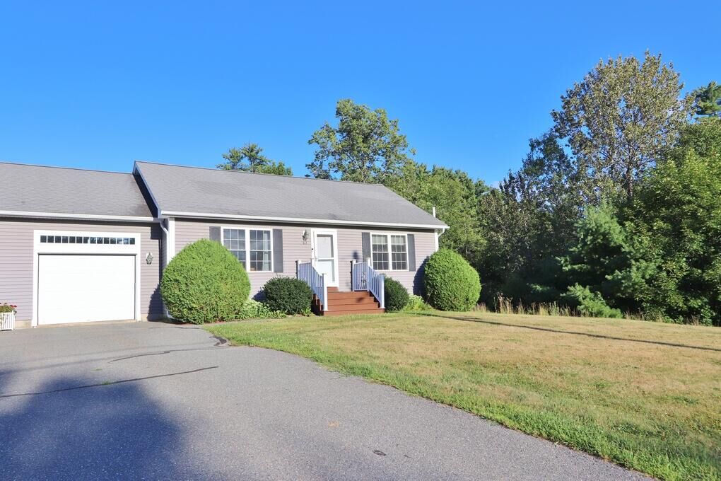 Property Photo:  63 Streamside Lane 13  ME 04401 