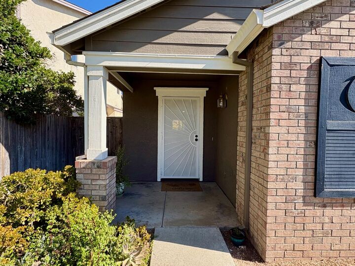 Property Photo: 2315 Gallery Drive CA 95367