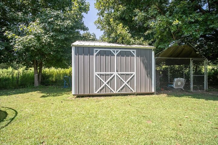 Property Photo: 23 Sanders Dr TN 38468