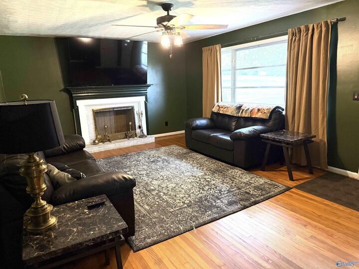 Property Photo: 104 Harwood Drive AL 35901