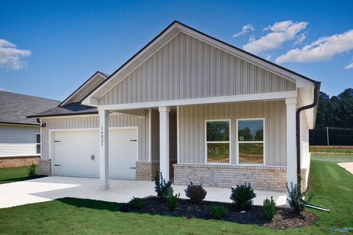 Property Photo: 14827 Lapwing Cove AL 35611