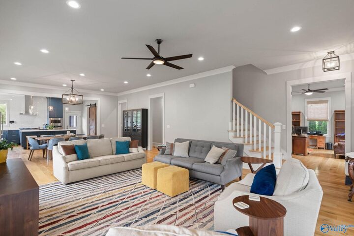 Property Photo:  17 Georgetta Drive  AL 35801 