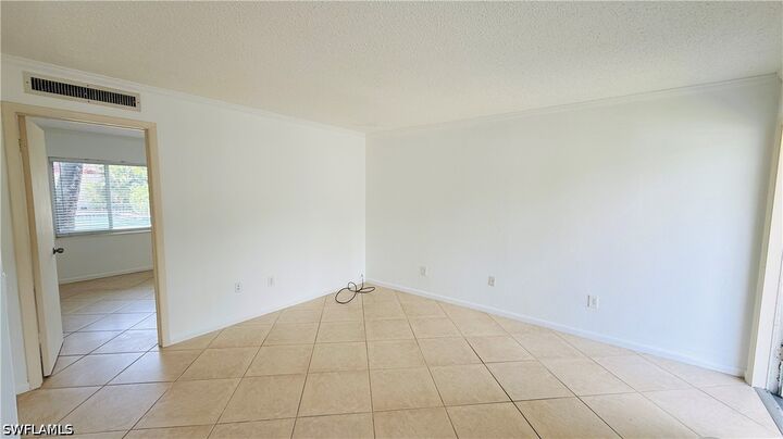 Property Photo: 3250 10th Street N B2 FL 34103