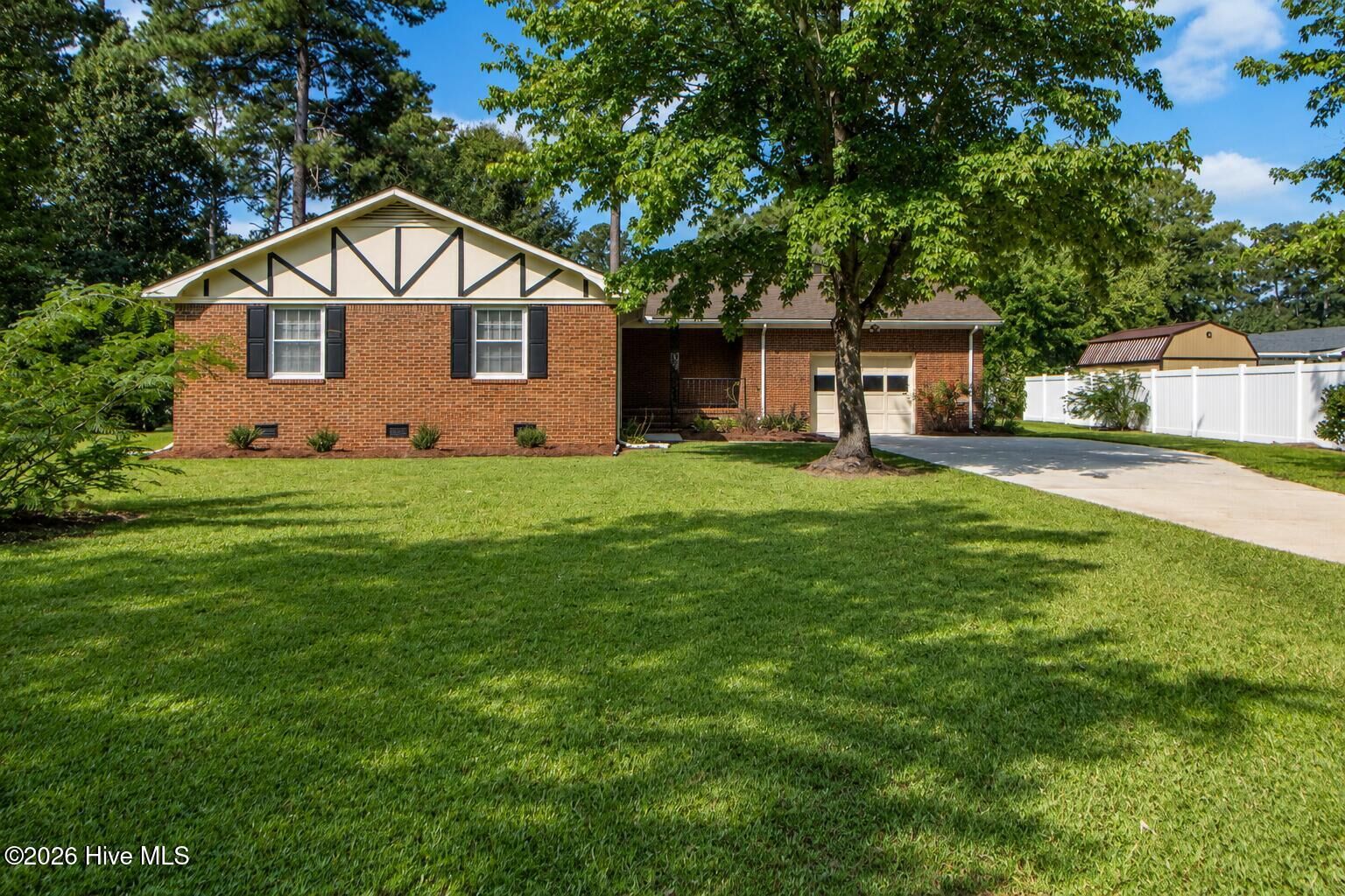 Property Photo:  2903 Dare Court  NC 28562 