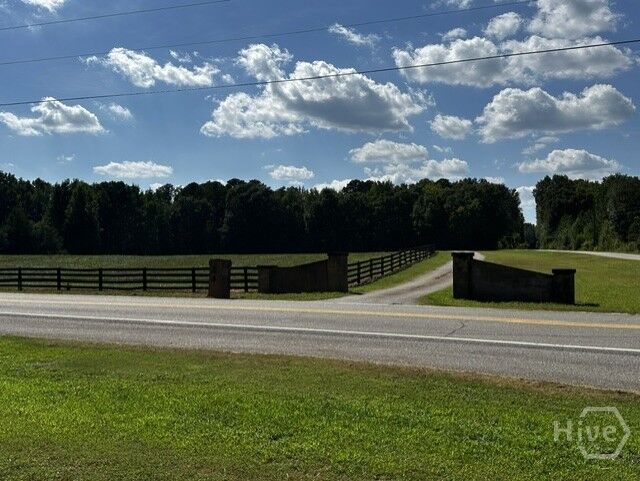 Property Photo:  1010 Double Bridges Road  GA 30683 