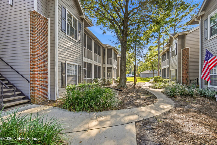 Property Photo: 10000 Gate Parkway N 624 FL 32246