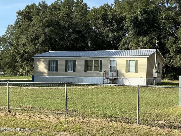 Property Photo: 130 Yancey Circle FL 32189