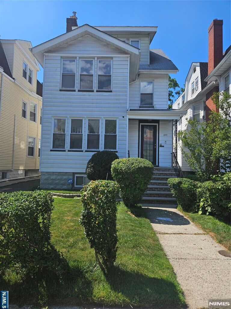 Property Photo: 275 S Burnett Street 2 NJ 07018
