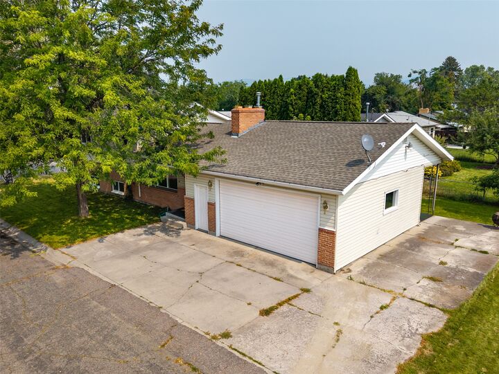 Property Photo: 1204 Margaret Street MT 59801