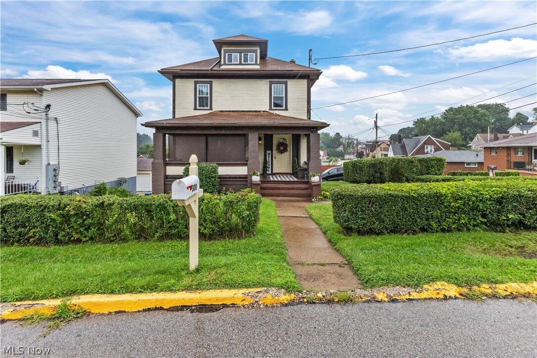 Property Photo: 300 N 10th Street WV 26062