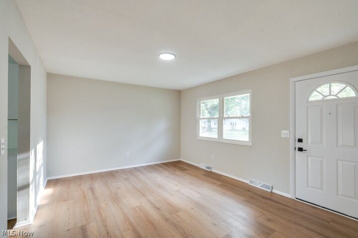 Property Photo:  643 Kimberly Circle  OH 44074 