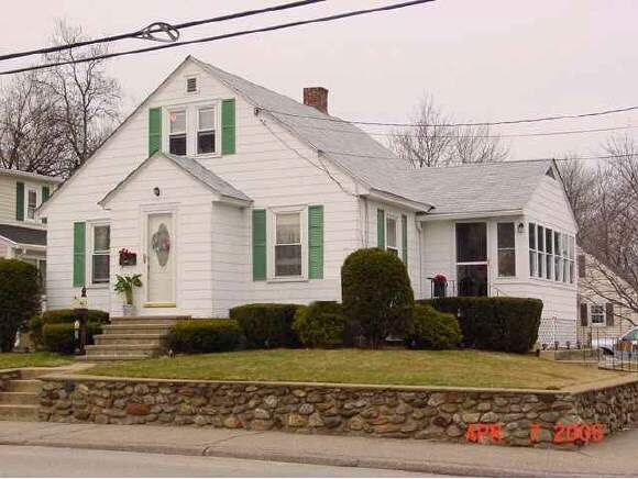 Property Photo: 864 Cilley Rd NH 03103