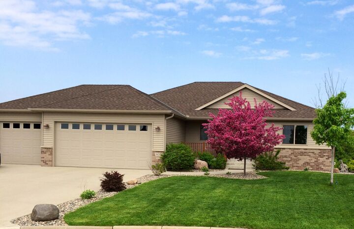 Property Photo: 1431 23rd Street SE MN 56304