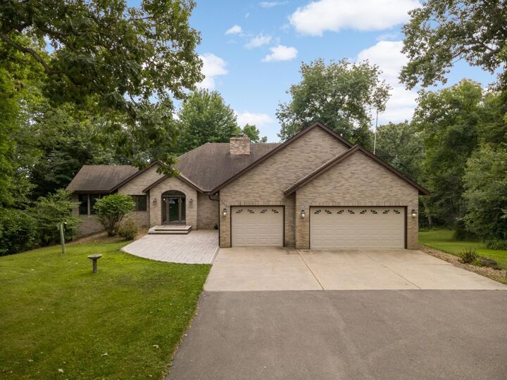 Property Photo:  27125 Hamburg Avenue  MN 55024 