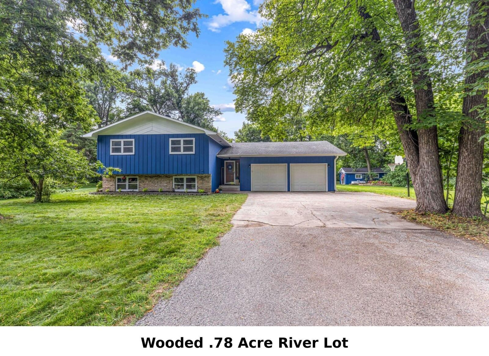 Property Photo: 7407 Elm Court ND 58047