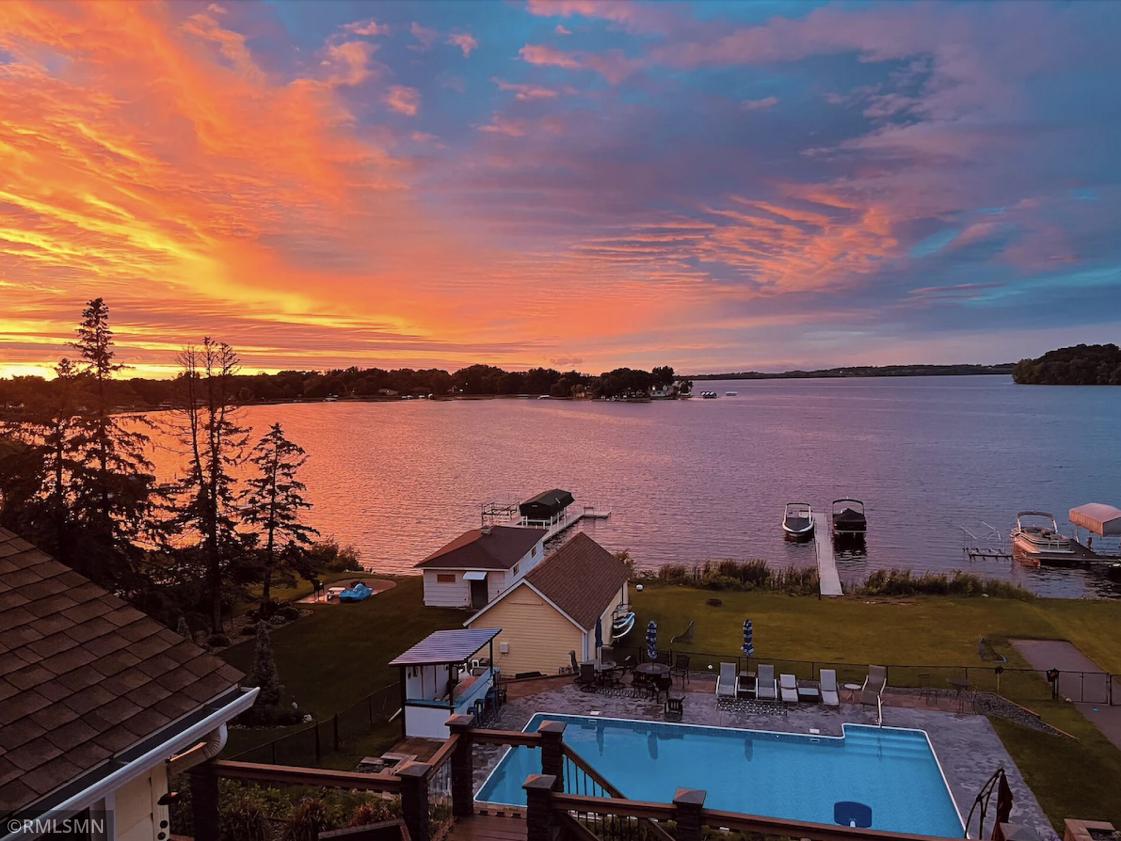 Property Photo:  300 W Lake Street  MN 55387 