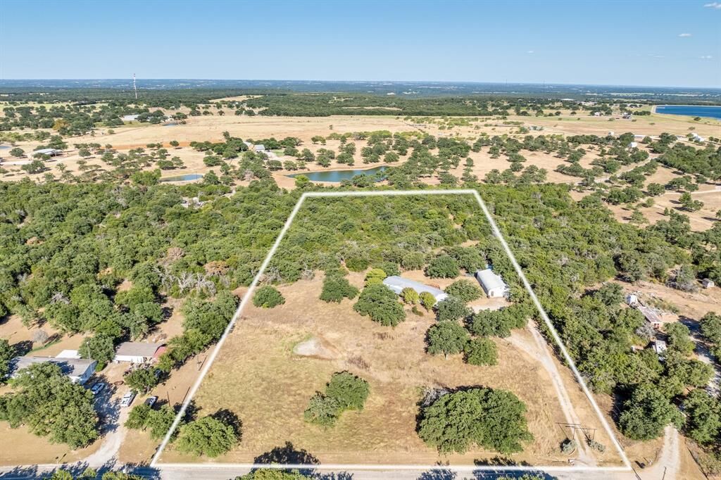 Property Photo:  365 Dusty Trail  TX 76067 