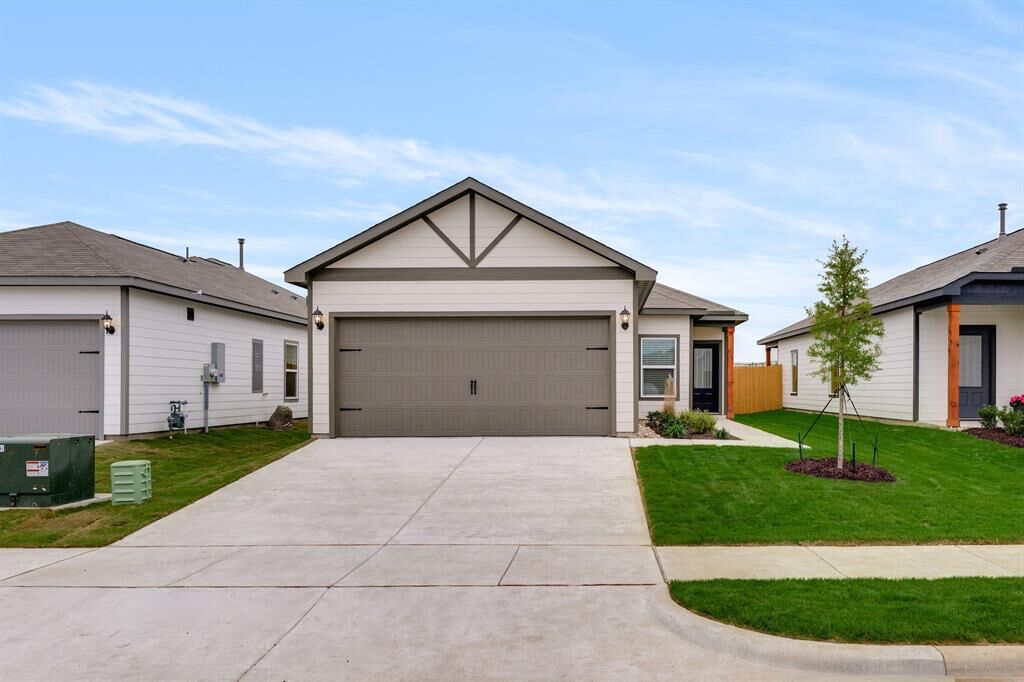 Property Photo:  3921 Starry Night Cove  TX 75092 