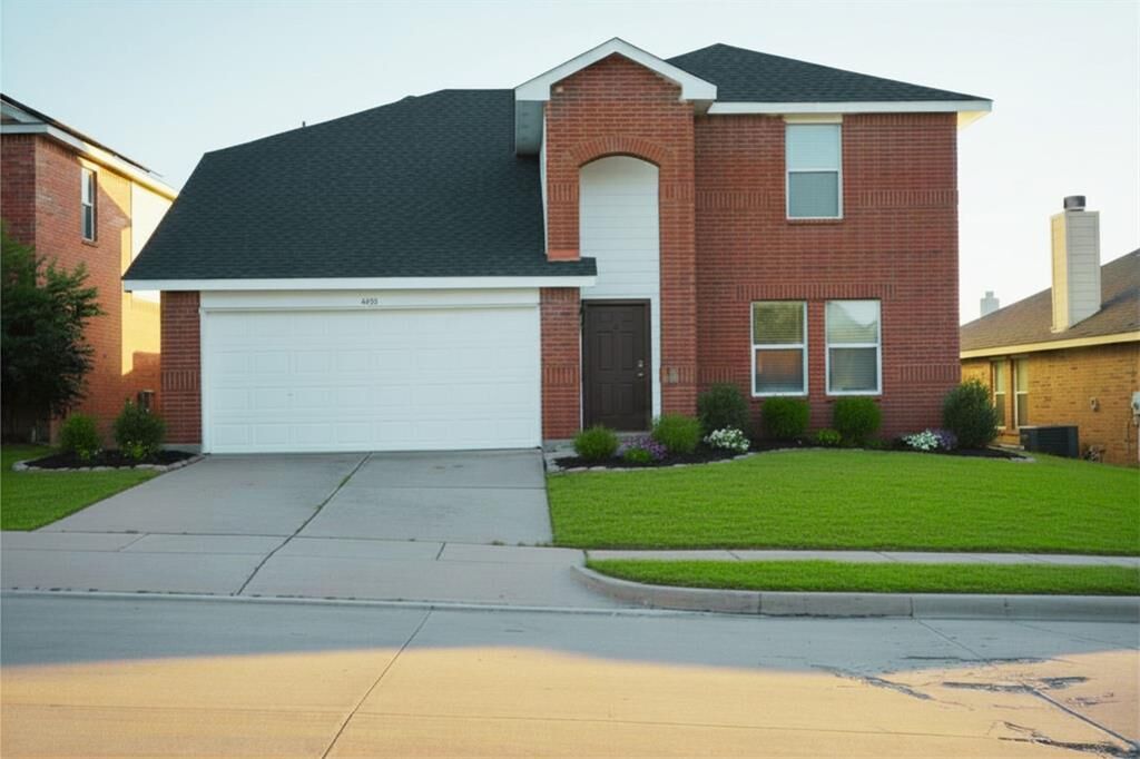 Property Photo: 4929 Creek Ridge Trail TX 76179