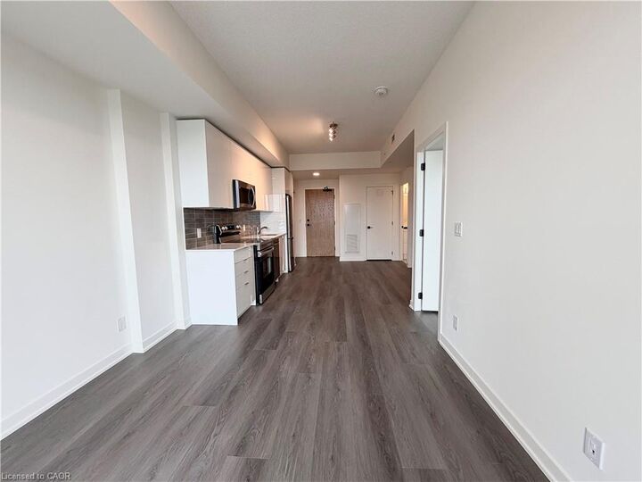 Property Photo: 33 Erie Avenue 1115 ON N3S 0K7