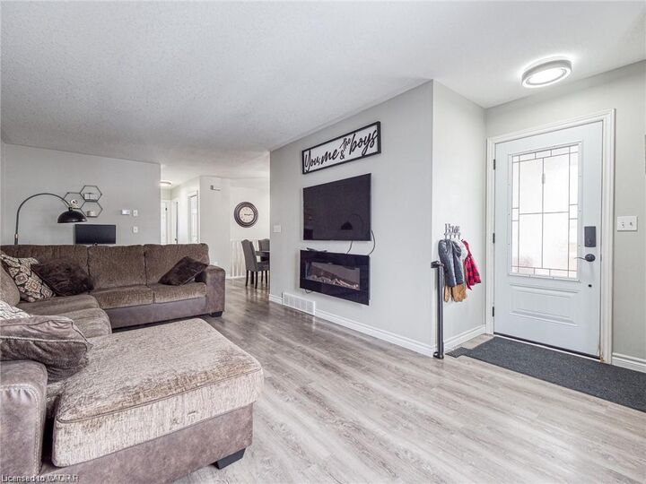 Property Photo:  819 John Street #Main  ON N4S 1R4 