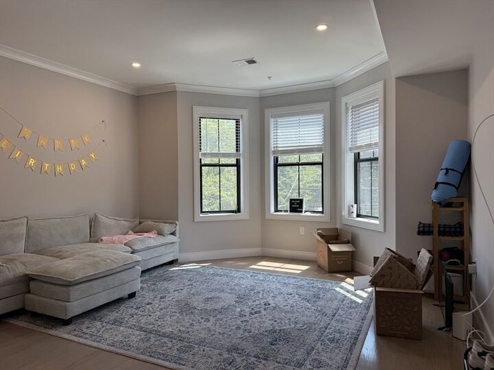 Property Photo:  285 Lamartine St Ph  MA 02130 