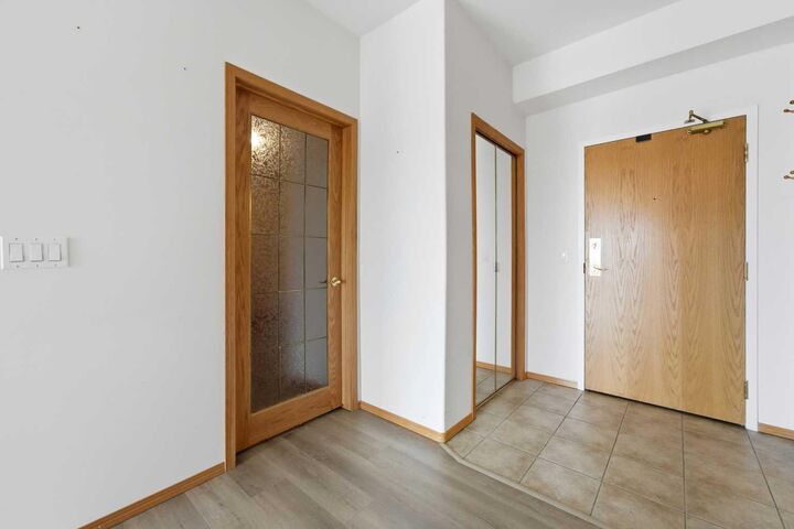 Property Photo: 4512 52 Avenue 422 AB T4N 6B9