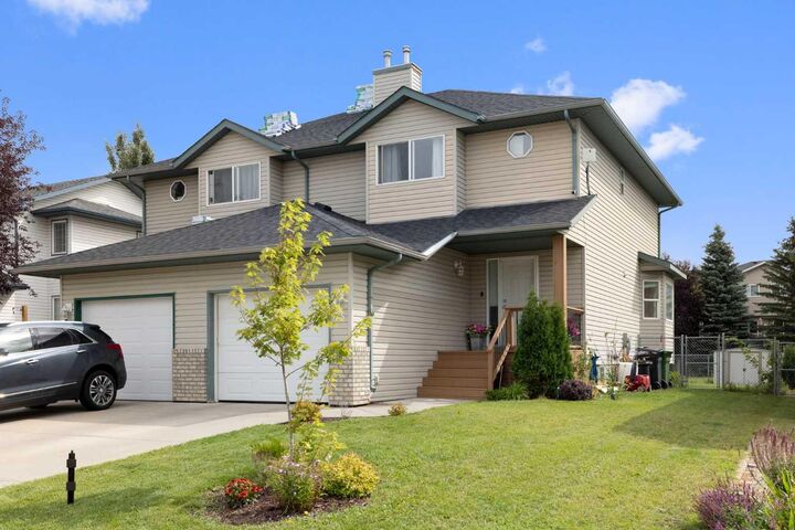 Property Photo: 25 Hillview Road AB T1P 1S7