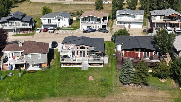 Property Photo:  436 Sunset Drive  AB T0L 0G0 