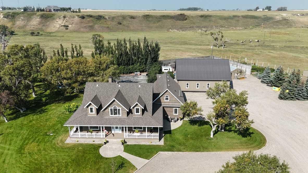 Property Photo: 92038A Rr261 AB T0L 0Z0
