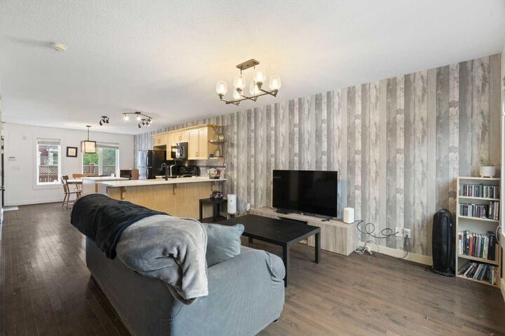 Property Photo:  153 Rainbow Falls Manor W  AB T1X 0M3 
