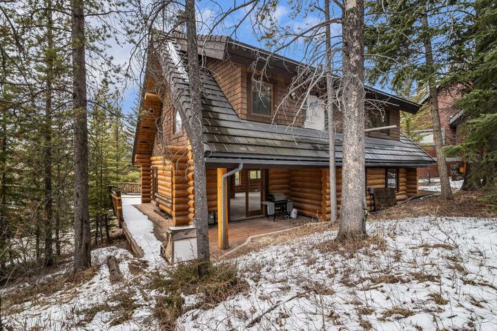 Property Photo:  11 Aspen Glen  AB T1W 1A6 