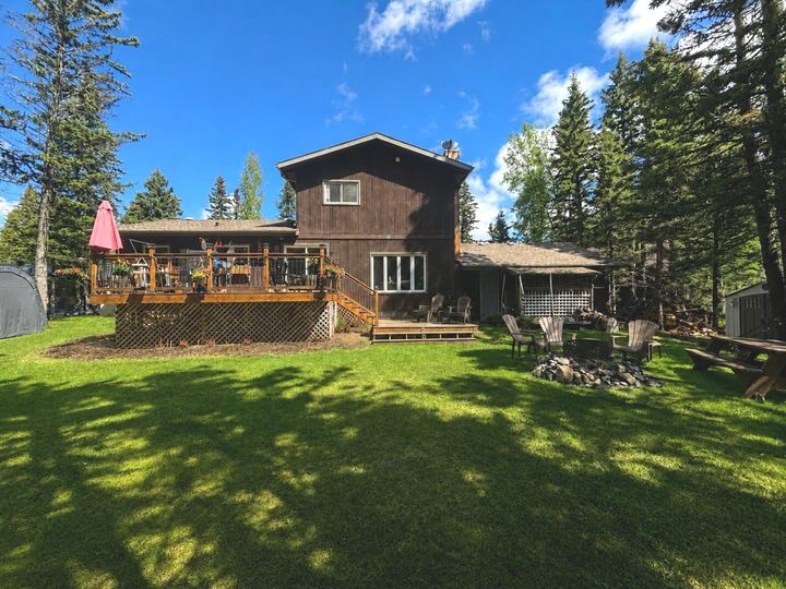 Property Photo:  94 Redwood Meadows Drive  AB T3Z 1A3 