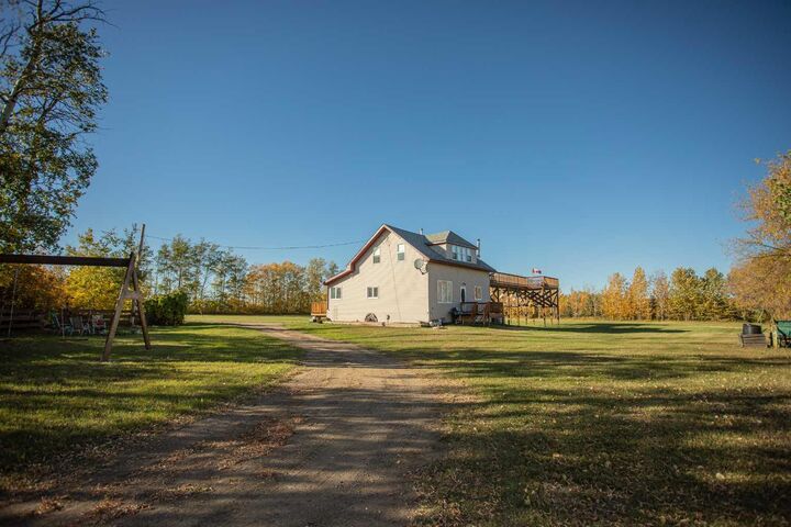 Property Photo: 15536 Township Road 1094 AB T0H 1N0