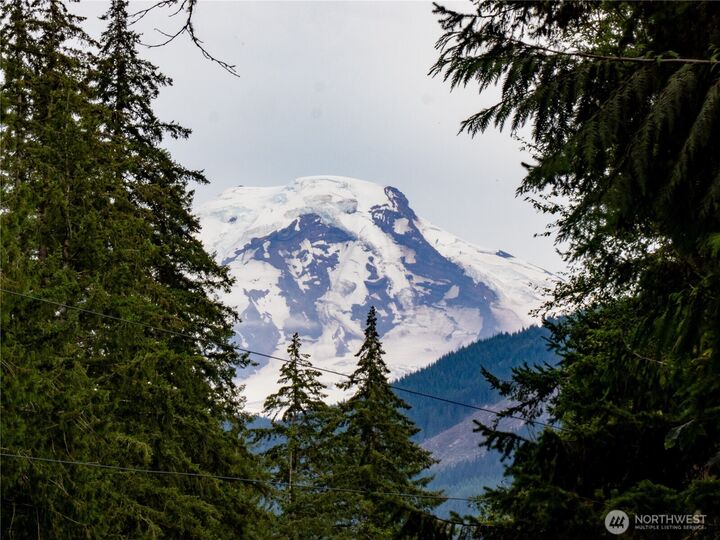 Property Photo: 7449 Miller Way WA 98244