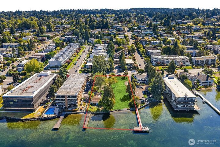 Property Photo: 6211 Lake Washington Boulevard NE WA 98033