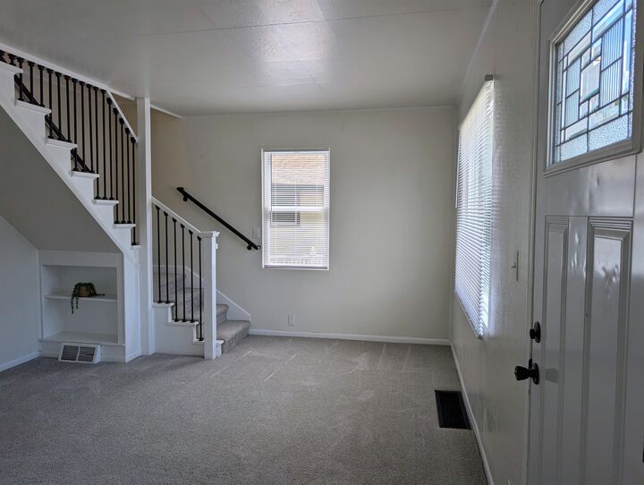 Property Photo: 1718 E John Street WI 54915